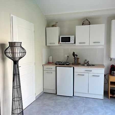Le Nid Kalain Villa Bourg-les-Valence Bagian luar foto